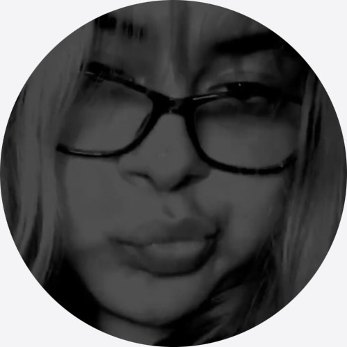 SoloTo profile picture for @susie