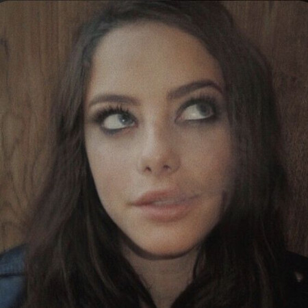 SoloTo profile picture for @vinyl