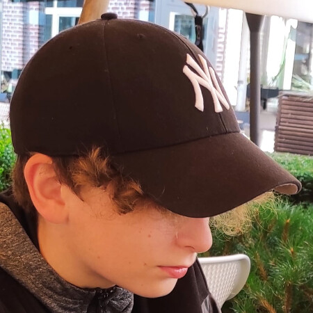 SoloTo profile picture for @neh