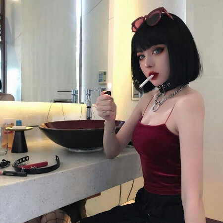 SoloTo profile picture for @parody