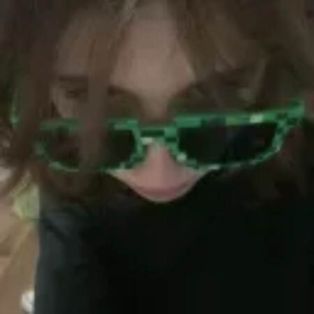 SoloTo profile picture for @gestapo