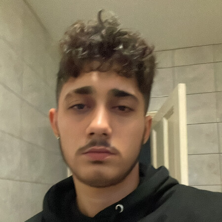 SoloTo profile picture for @ales