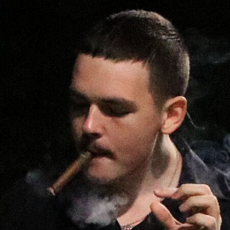 SoloTo profile picture for @ambiguous
