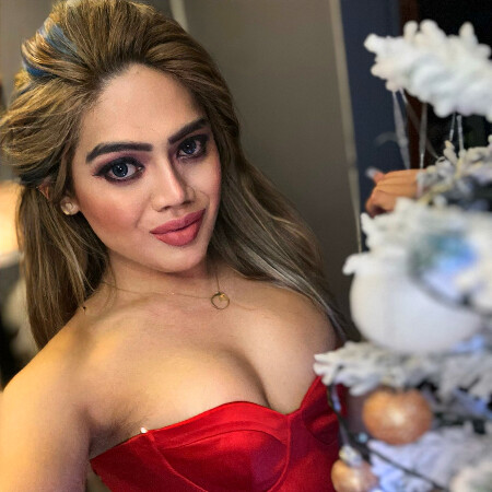 Erkak pul evaziga porno suratga oldi. Rus futanari komikslar