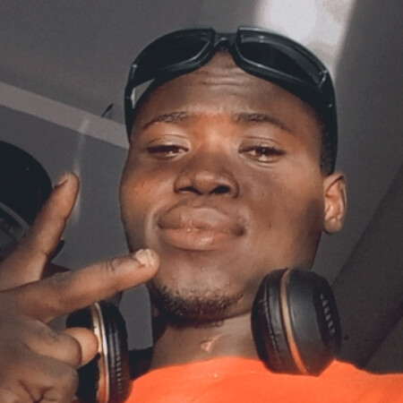 SoloTo profile picture for @olawale